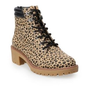 New Women's SO Leopard Print Hiking Boots